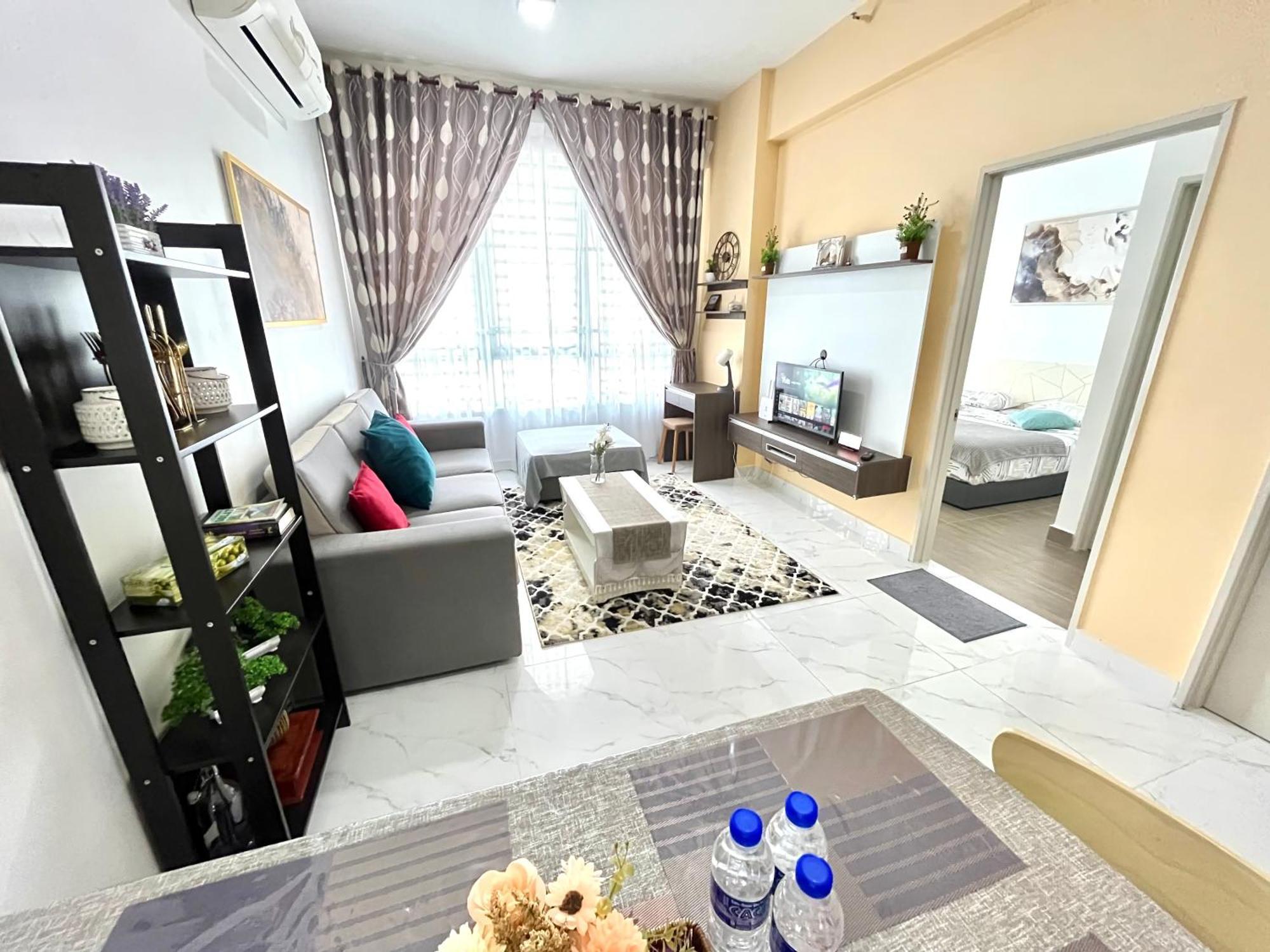 Golden Troika Kota Bharu - 2 Bedrooms Exterior foto